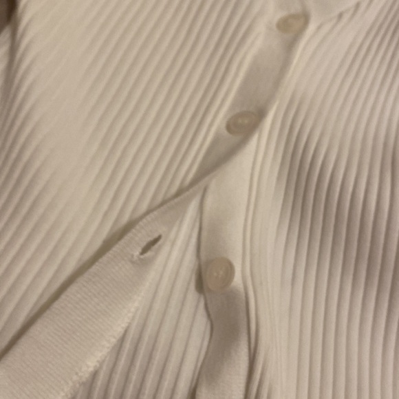 Zara White Ribbed Halter Neck Blouse. Size M - Picture 7 of 7